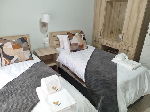 Blyde Canyon, A Forever Resort: 8-Sleeper Guesthouse. 4 Bedrooms (1 double bed & 6 single beds)