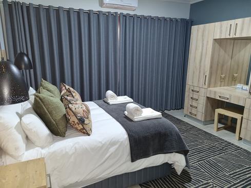 Blyde Canyon, A Forever Resort: 8-Sleeper Guesthouse. 4 Bedrooms (1 double bed & 6 single beds)